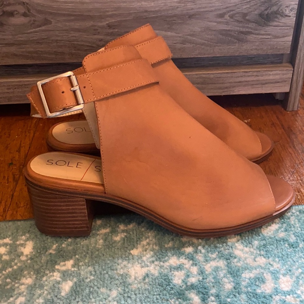 Brown Leather Sole Society Heeled sandals
